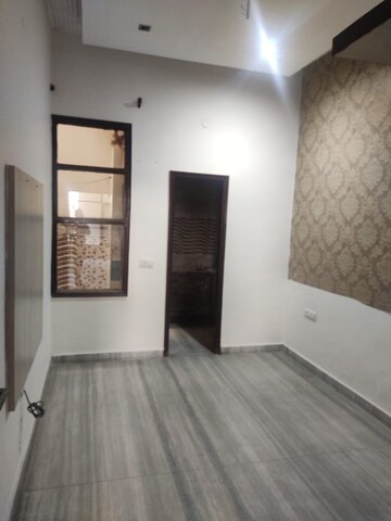 Room in 2 BHK Builder Floor at Brs Nagar – for Rent