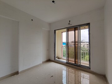 Room in 2 BHK Apartment at Kalwa – for Sale