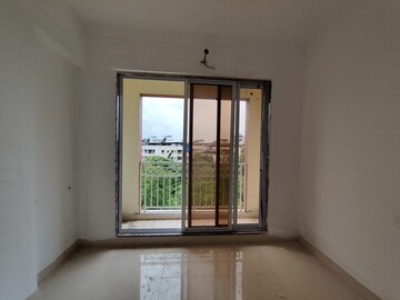 Room in 2 BHK Apartment at Kalwa – for Sale