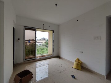 Room in 2 BHK Apartment at Kalwa – for Sale