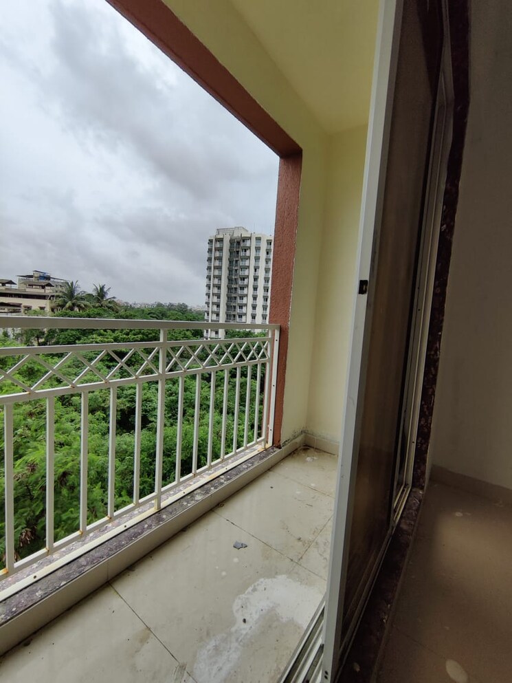 Balcony, kalwa 2 Bedroom 900 Sq.Ft. Apartment In Kalwa Thane 8379536