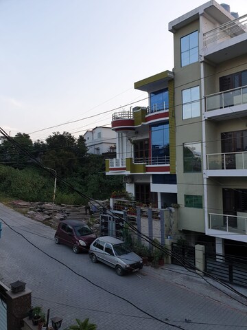 2 BHK Builder Floor – Exterior View View at Sahastradhara Road - for Rent