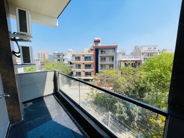 Balcony in 1 BHK Builder Floor at Ardee City, Sector 52 – for Rent