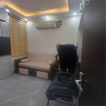 Living Room in 1.5 BHK Builder Floor at Kalkaji – for Rent