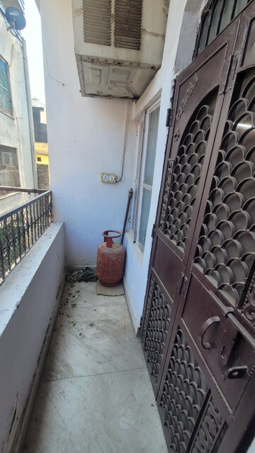 Balcony in 2 BHK Builder Floor at Dilshad Colony – for Rent