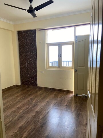 Room in 2 BHK Apartment at Migsun Roof, Raj Nagar Extension – for Sale