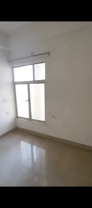 Room in 2 BHK Apartment at SCC Sapphire, Raj Nagar Extension – for Sale