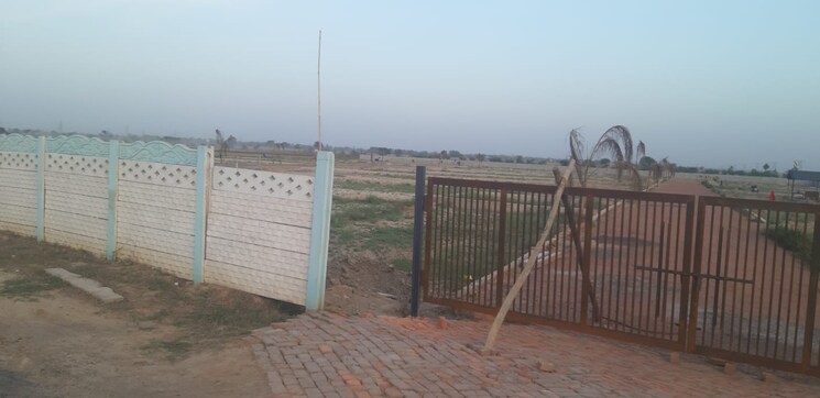 Exterior View, upsidc site b  98 Sq.Yd. Plot In Upsidc Site B Greater Noida 8379605