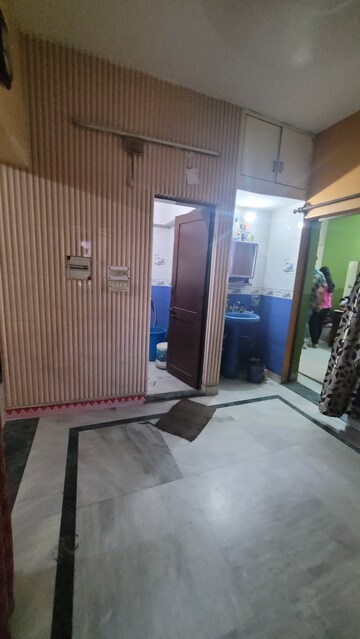 Furnished Amenities in 2 BHK Apartment at Dilshad Garden – for Rent