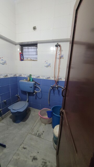 Bathroom in 2 BHK Apartment at Dilshad Garden – for Rent