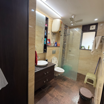 Attached Bathroom in 4 BHK Builder Floor at Kalkaji – for Rent