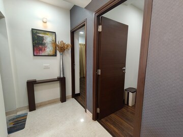 Room in 3 BHK Apartment at Nungambakkam – for Rent