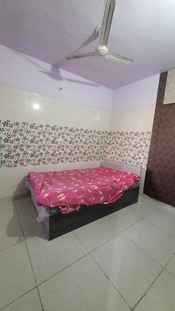 Bedroom in 2 BHK Apartment at Gtb Enclave – for Rent
