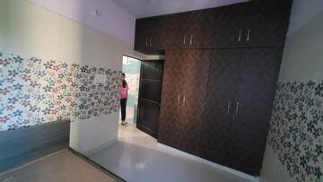 Furnished Amenities in 2 BHK Apartment at Gtb Enclave – for Rent