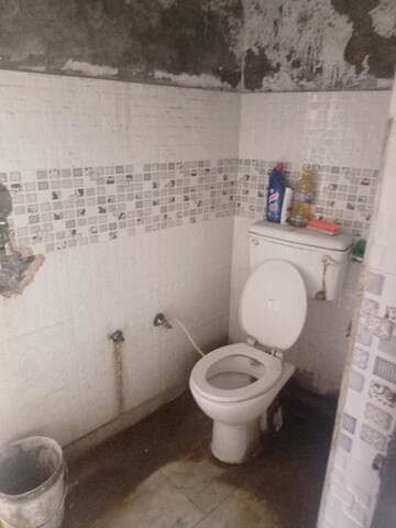 Washroom in  Showroom at Chandni Bagh – for Sale