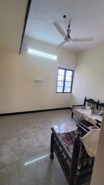Living Room in 2 BHK Apartment at Gtb Enclave – for Rent