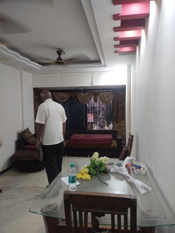 Bedroom in 2 BHK Apartment at Kurla East – for Rent