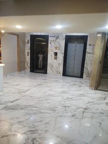 Room in 2 BHK Apartment at Kurla East – for Rent