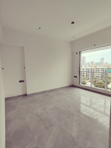 Room in 2 BHK Apartment at Shreepati Coronet, Mazgaon – for Rent
