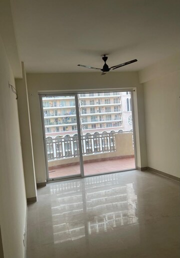 Room in 3 BHK Apartment at Ansal Height 86, Sector 86 – for Rent