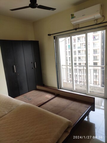 Furnished Amenities in 2 BHK Apartment at Indiabulls Greens, New Panvel – for Rent