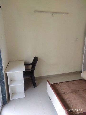 Furnished Amenities in 2 BHK Apartment at Indiabulls Greens, New Panvel – for Rent