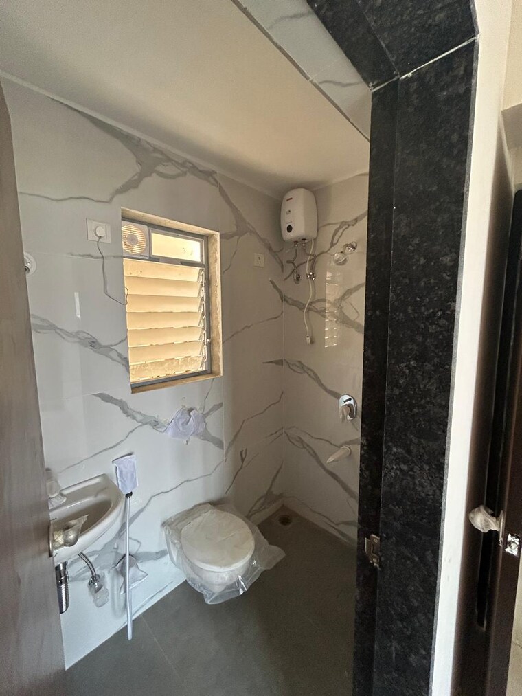 Bathroom, raunak-bliss 1 Bedroom 425 Sq.Ft. Apartment In Ghodbunder Road Thane 8379764