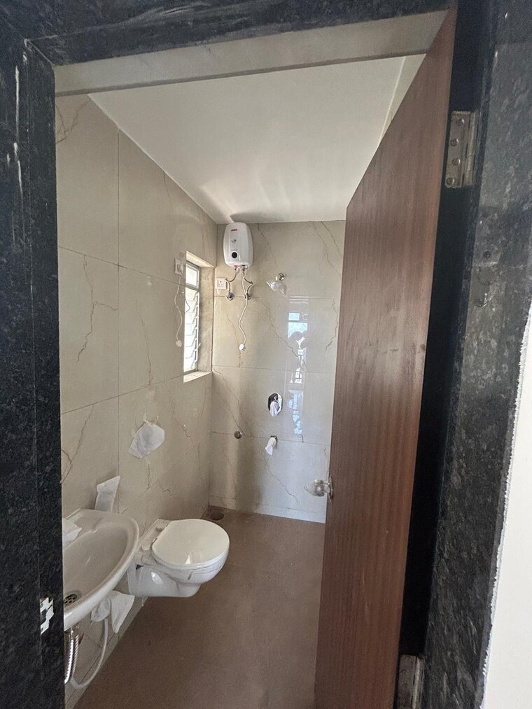 Bathroom, raunak-bliss 1 Bedroom 425 Sq.Ft. Apartment In Ghodbunder Road Thane 8379764