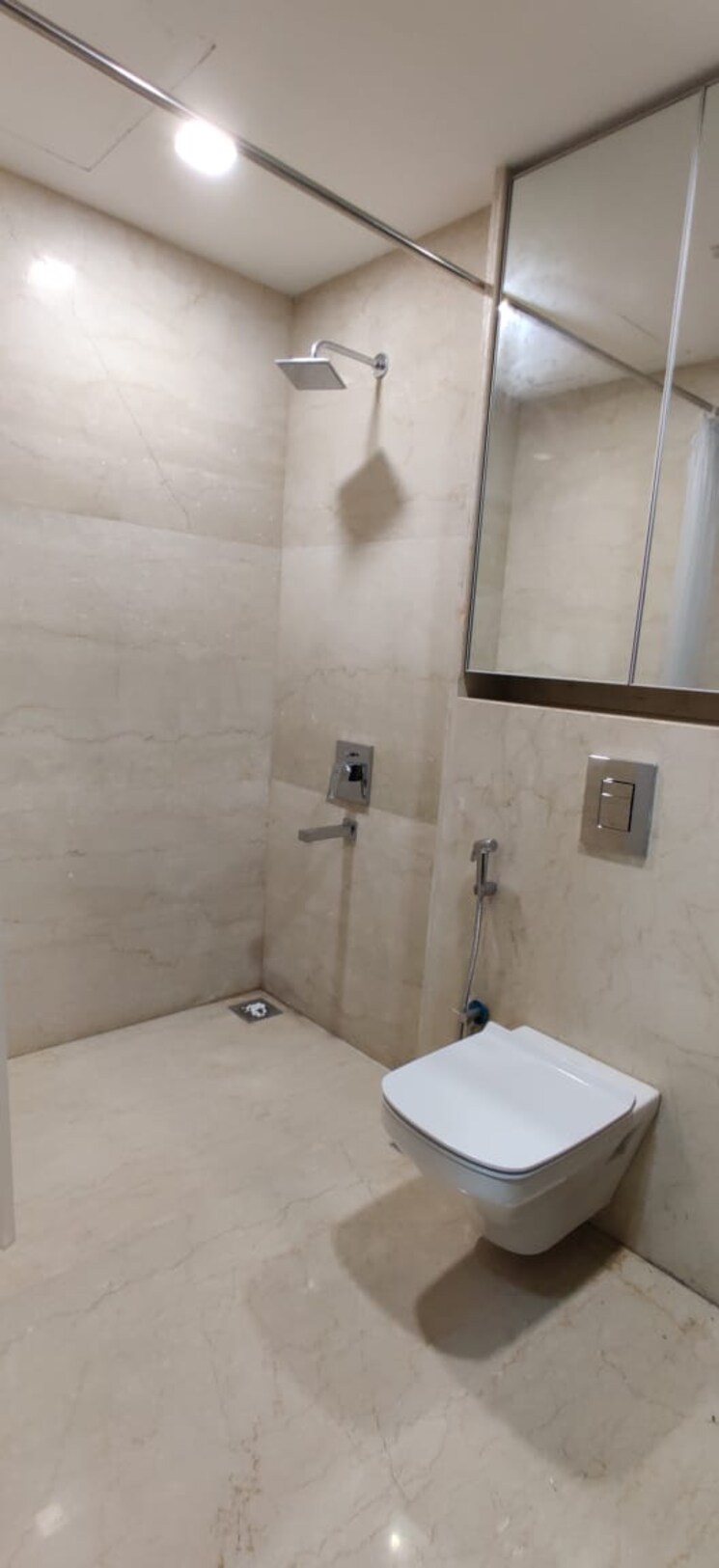 Bathroom, lodha-venezia 2 Bedroom 850 Sq.Ft. Apartment In Parel Mumbai 8379771