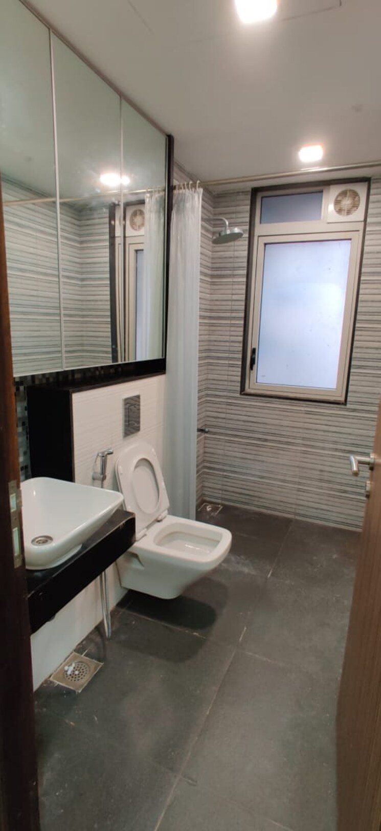 Bathroom, lodha-venezia 2 Bedroom 850 Sq.Ft. Apartment In Parel Mumbai 8379771