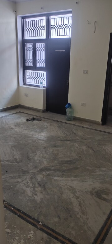Furnished Amenities in 4 BHK Independent House at Dayal Bagh – for Sale