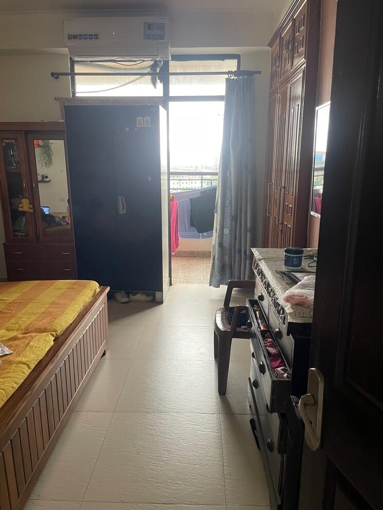 Bedroom, oasis-emerald-heights 4 Bedroom 2330 Sq.Ft. Apartment In Vaishali Sector 7 Ghaziabad 8379781