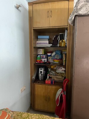 Furnished Amenities in 4 BHK Apartment at Oasis Emerald Heights, Vaishali Sector 7 – for Sale