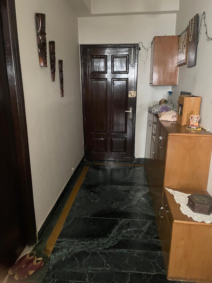 Living Room, oasis-emerald-heights 4 Bedroom 2330 Sq.Ft. Apartment In Vaishali Sector 7 Ghaziabad 8379781