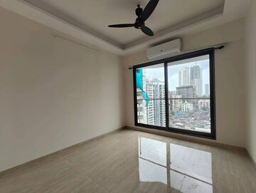 Room in 3 BHK Apartment at Je And Vee Om Trimurti, Malad East – for Rent