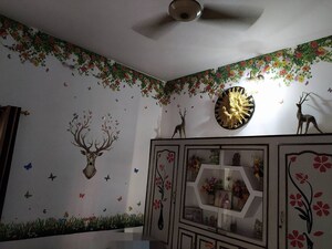 Furnished Amenities in 4 BHK Independent House at Guru Govind Nagar – for Sale