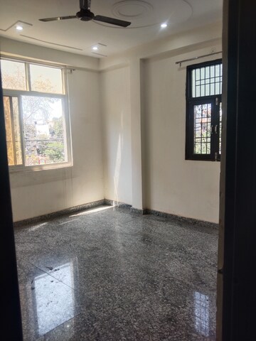 2 BHK Builder Floor For Rent in Niti Khand