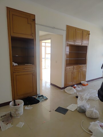 Bathroom in 2 BHK Apartment at Ansal Sushant Estate, Sector 52 – for Rent