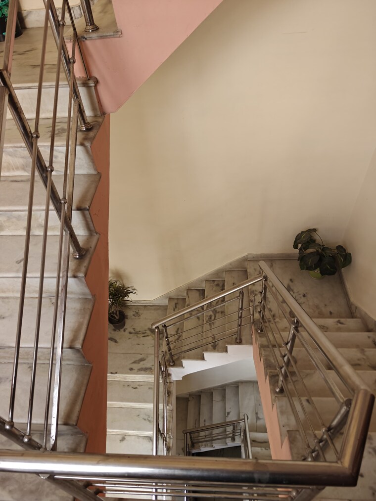 Exterior View, chander nagar 4 Bedroom 350 Sq.Mt. Builder Floor In Chander Nagar Ghaziabad 8379795