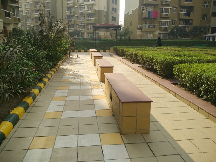 Balcony, ashiana-upvan 4 Bedroom 1825 Sq.Ft. Apartment In Ahinsa Khand 2 Ghaziabad 8379803