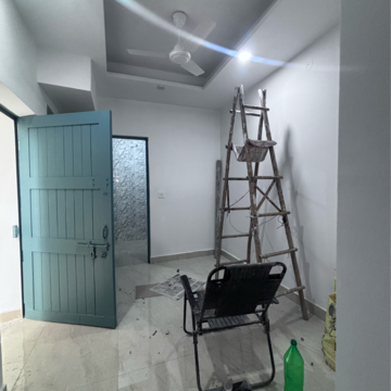 Room in 2 BHK Builder Floor at Saket – for Rent