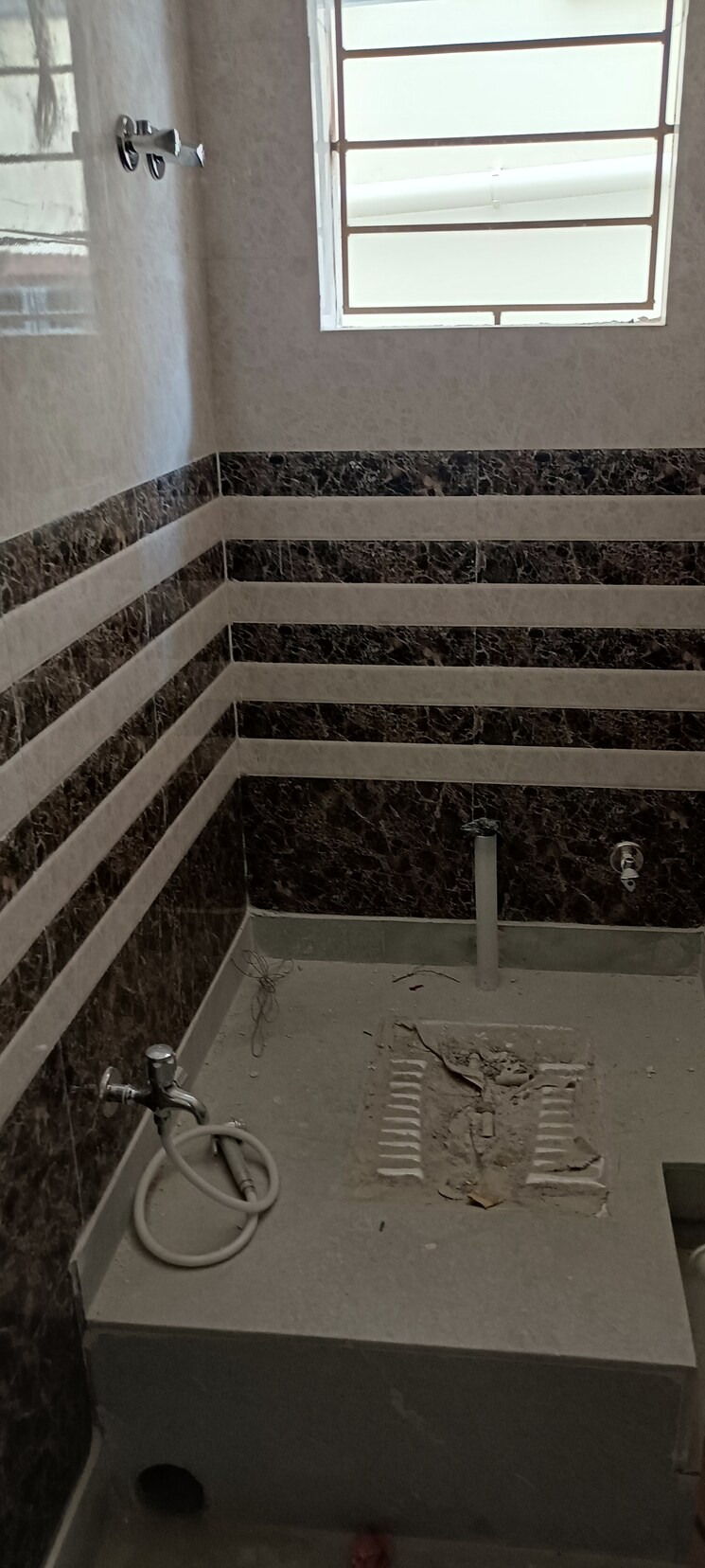 Bathroom, baranagar 2 Bedroom 681 Sq.Ft. Apartment In Baranagar Kolkata 8379831