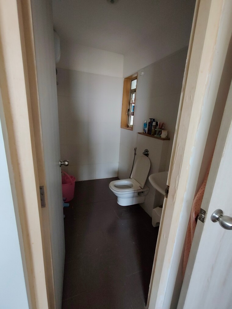 Bathroom, lodha-palava-city 2 Bedroom 900 Sq.Ft. Apartment In Dombivli East Thane 8379849