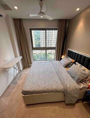 Master Bedroom in 1 BHK Apartment at Hiranandani Regent Hill, Powai – for Rent