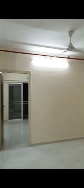 Room in 2 BHK Apartment at Bharat Ecovistas, Shilphata – for Rent