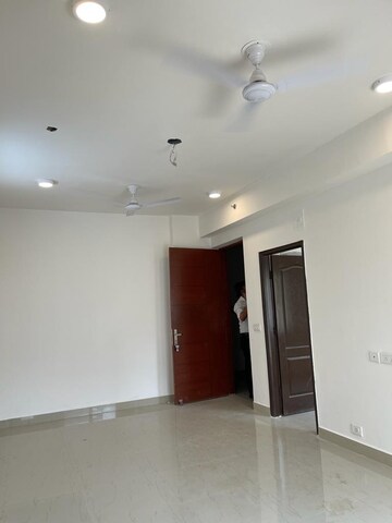 3 BHK Apartment For Sale in HIG Apartments, Omicron I Greater Noida