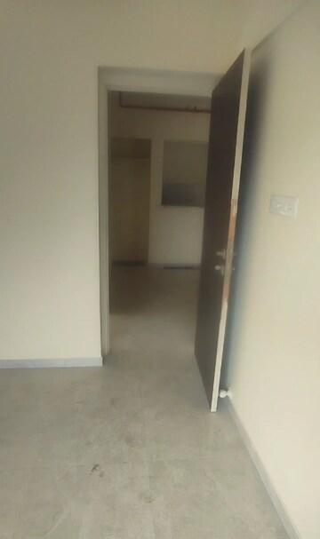 Room in 2 BHK Apartment at Bharat Ecovistas, Shilphata – for Rent