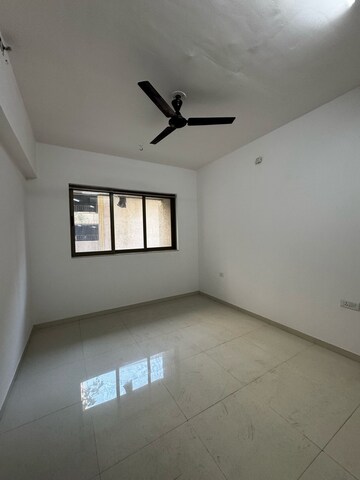 Room in 2 BHK Apartment at Lodha Splendora, Ghodbunder Road – for Rent
