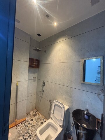 Bathroom in 2 BHK Builder Floor at Uttam Nagar – for Rent