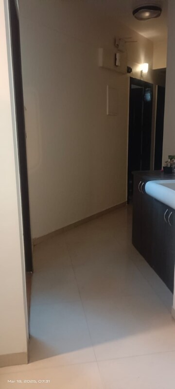 Room in 3 BHK Apartment at Rachana Beverly Hills, Baner – for Rent